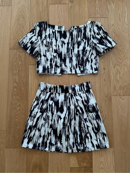 French Connection Dresses & Skirts - Top Skirt Set